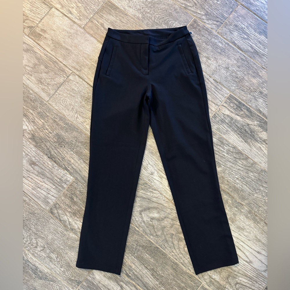 Lululemon Women's Black Pants Trousers Size 2, 4 Way Stretch, Smooth Slim Fit￼